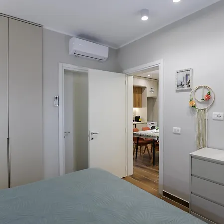Nicolo - Drymades Apartman *