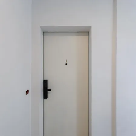 Nicolo - Drymades Apartman *